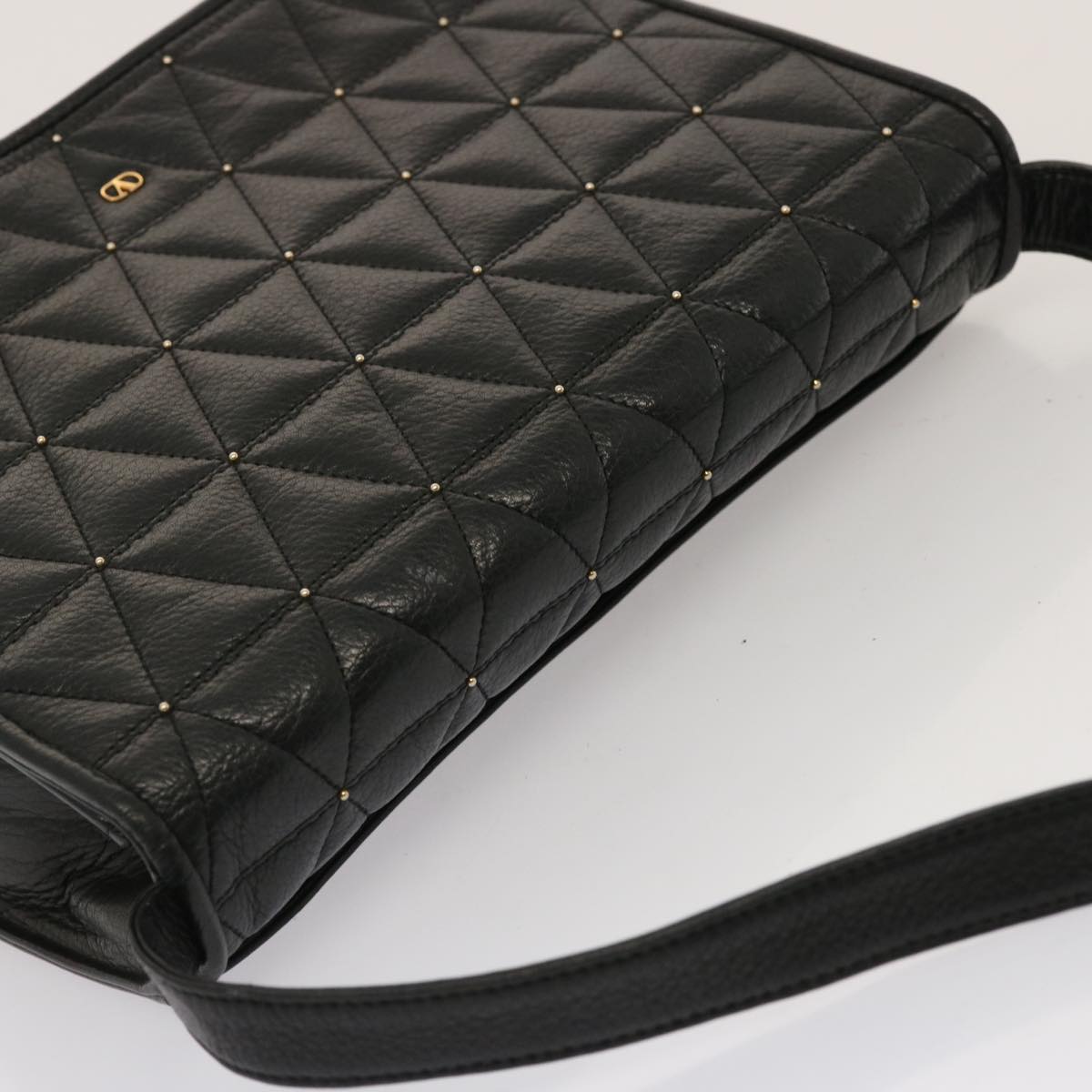 Valentino Garavani Black Leather Shoulder Bag (Pre-Owned)