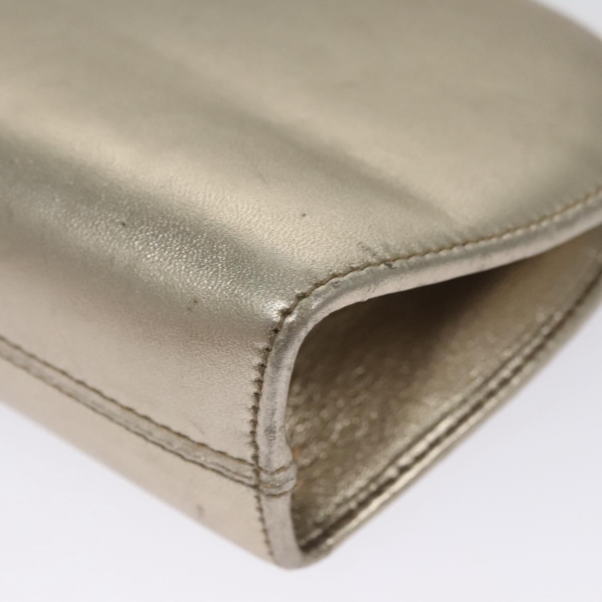 Salvatore Ferragamo Gancini Silver Leather Shoulder Bag (Pre-Owned)