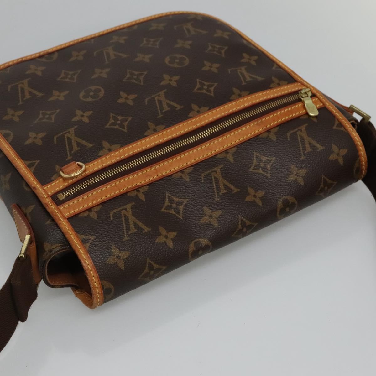Louis Vuitton Bosphore Brown Canvas Shoulder Bag (Pre-Owned)