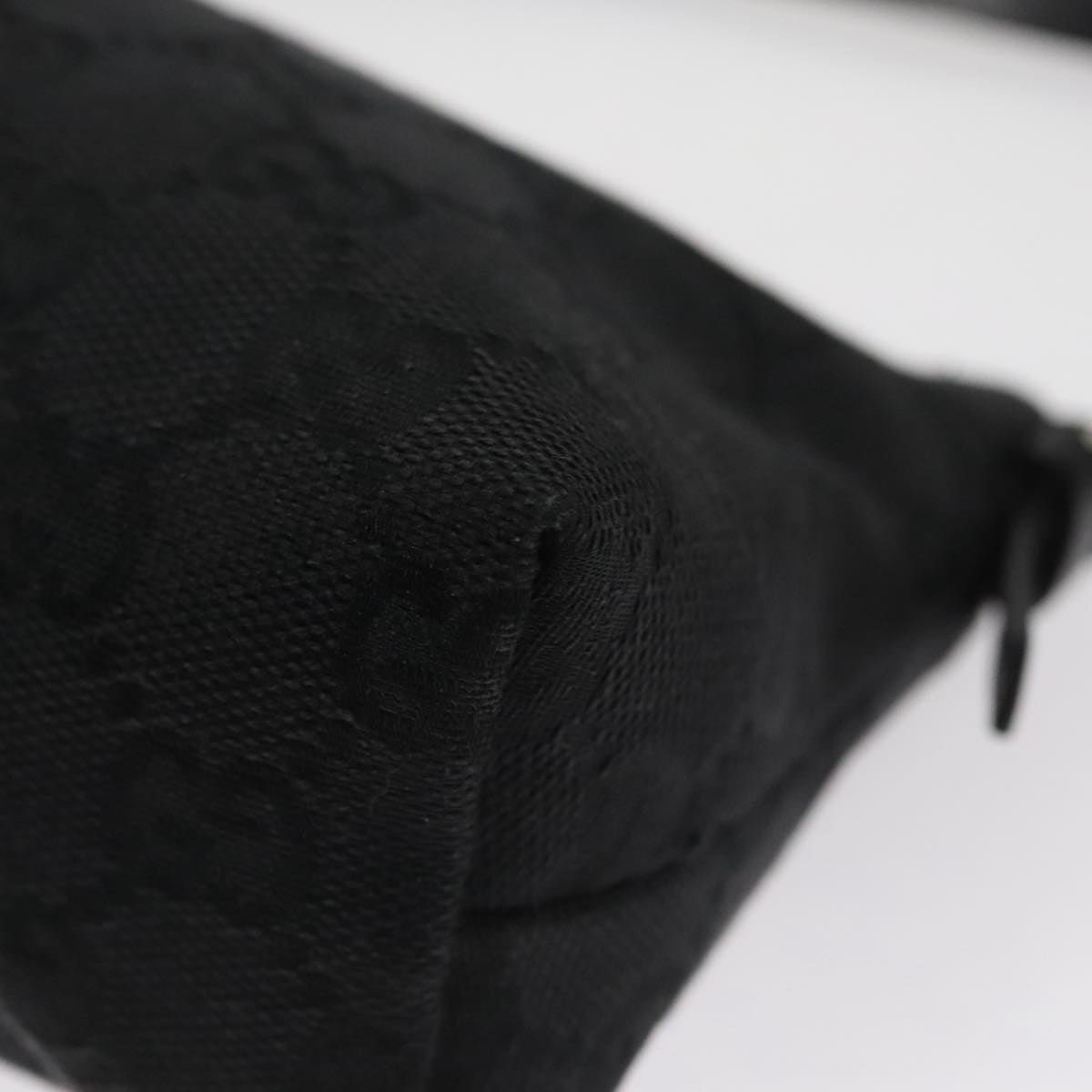 Gucci Gg Canvas Black Canvas Clutch Bag (Pre-Owned)