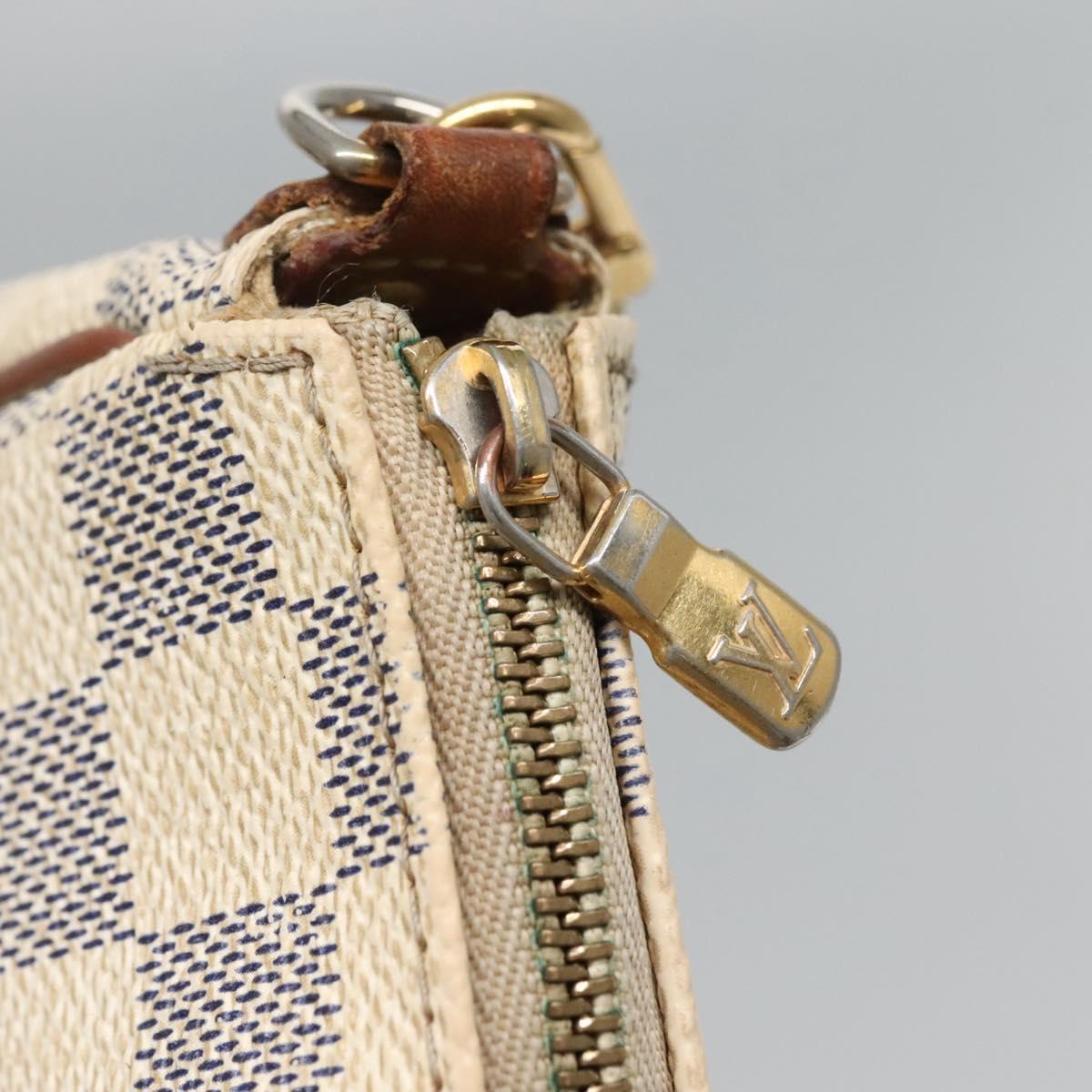 Louis Vuitton Eva White Canvas Shoulder Bag (Pre-Owned)