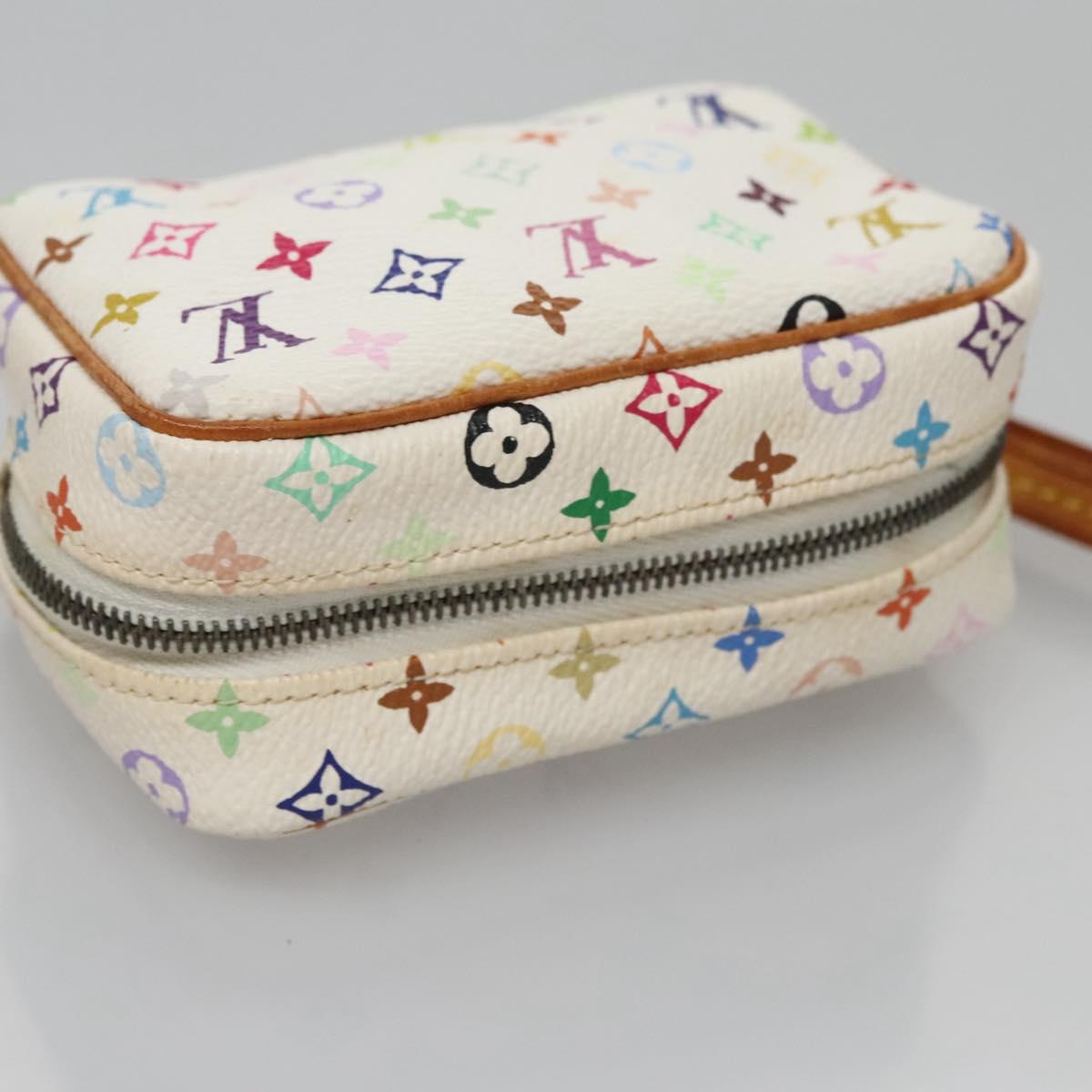 Louis Vuitton Wapiti White Canvas Clutch Bag (Pre-Owned)