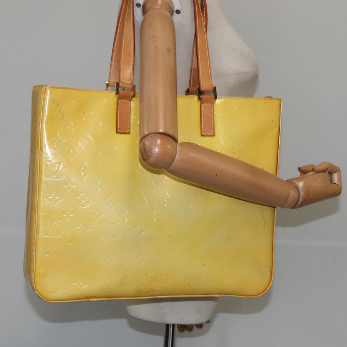 Louis Vuitton Columbus Yellow Patent Leather Tote Bag (Pre-Owned)