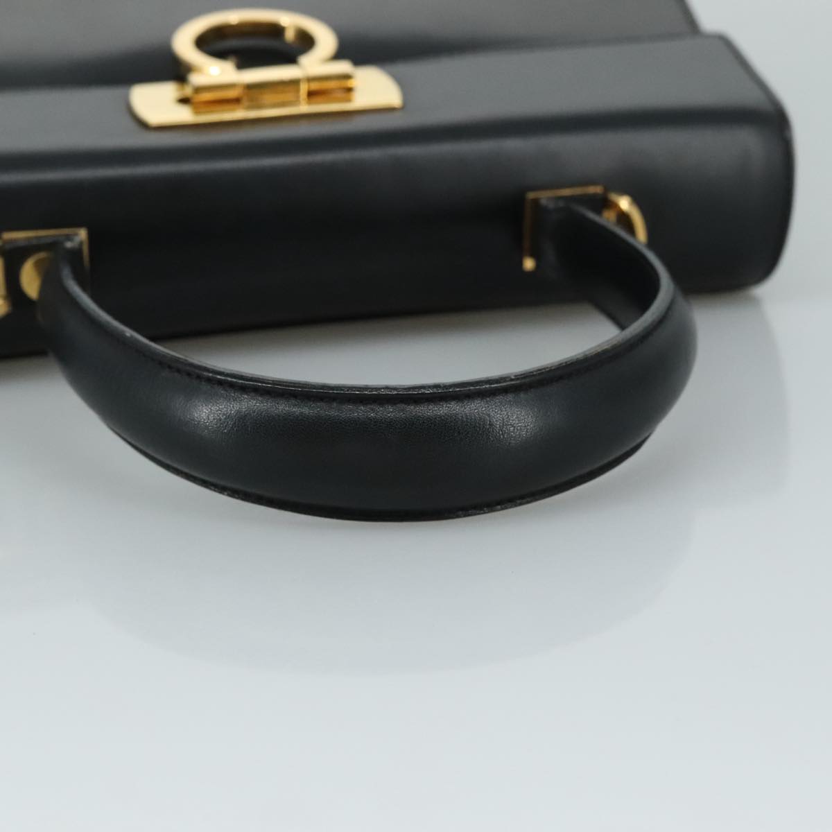 Salvatore Ferragamo Gancini Black Leather Handbag (Pre-Owned)
