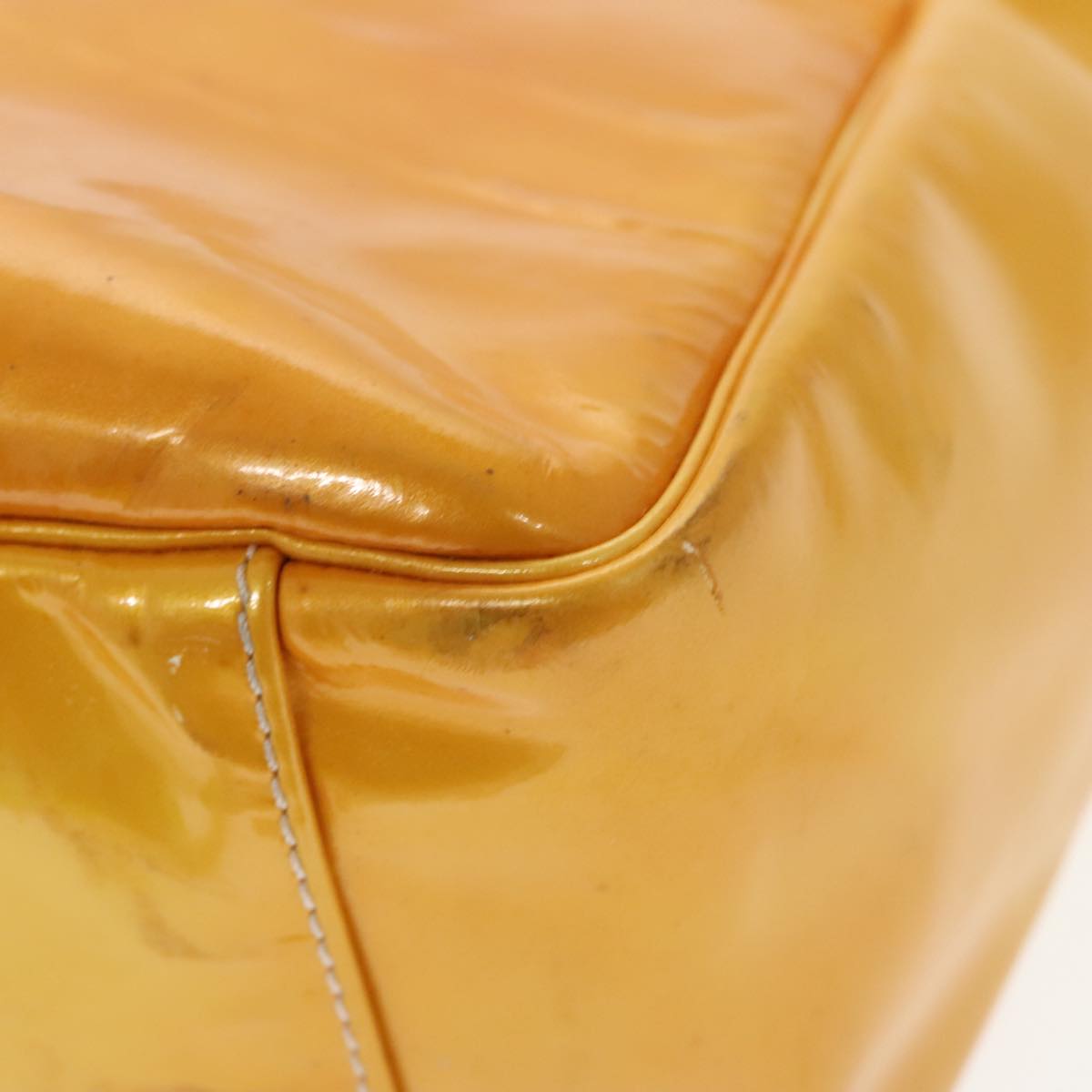 Chanel Yellow Patent Leather Handbag (Pre-Owned)