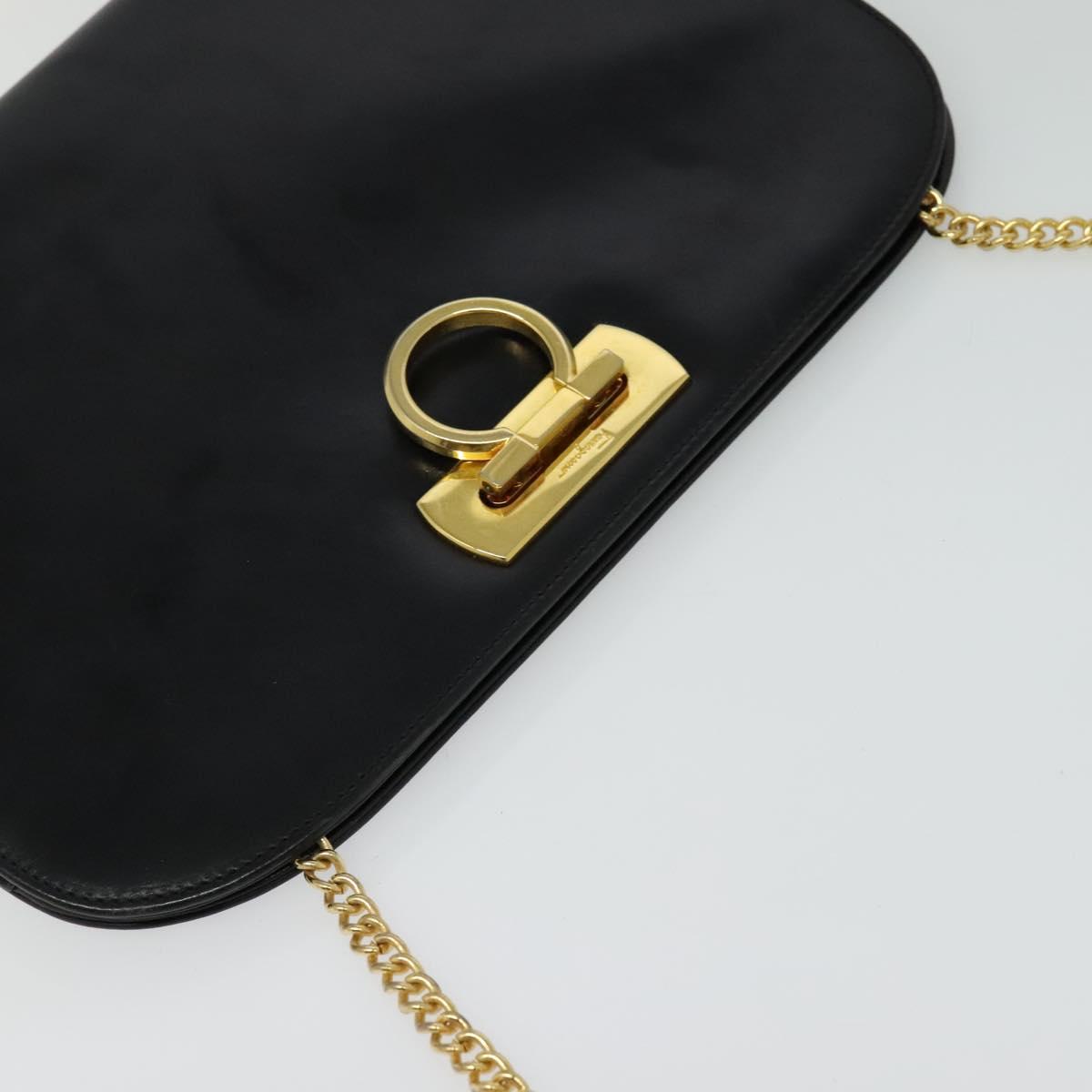 Salvatore Ferragamo Gancini Black Leather Shoulder Bag (Pre-Owned)
