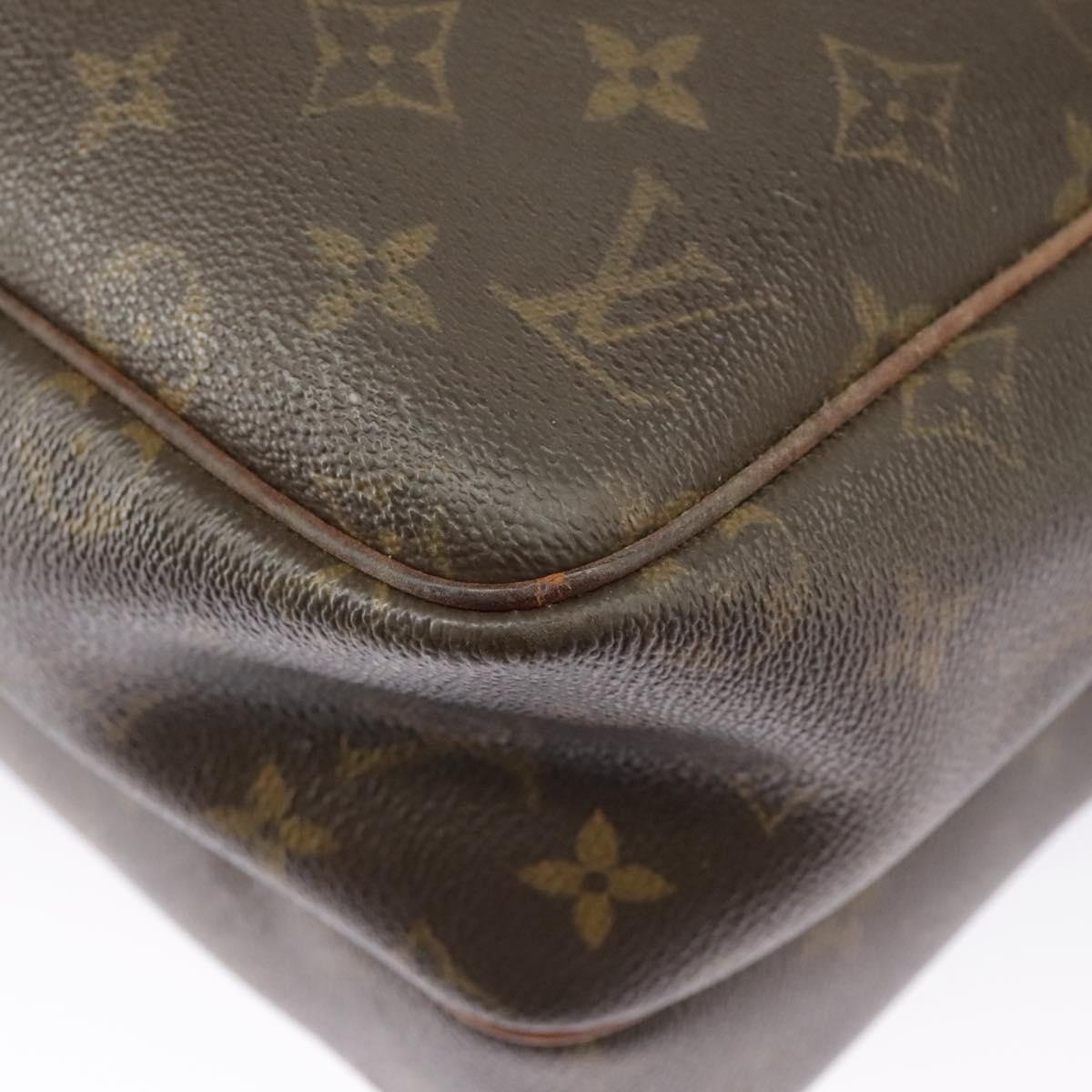 Louis Vuitton Reporter Brown Canvas Shoulder Bag (Pre-Owned)