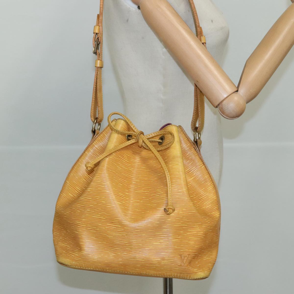 Louis Vuitton Noé Pm Yellow Leather Shoulder Bag (Pre-Owned)