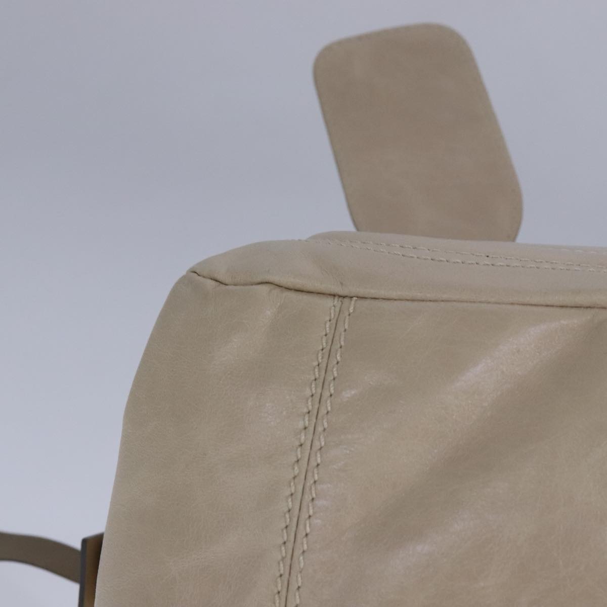 Chloé Bay Beige Leather Handbag (Pre-Owned)