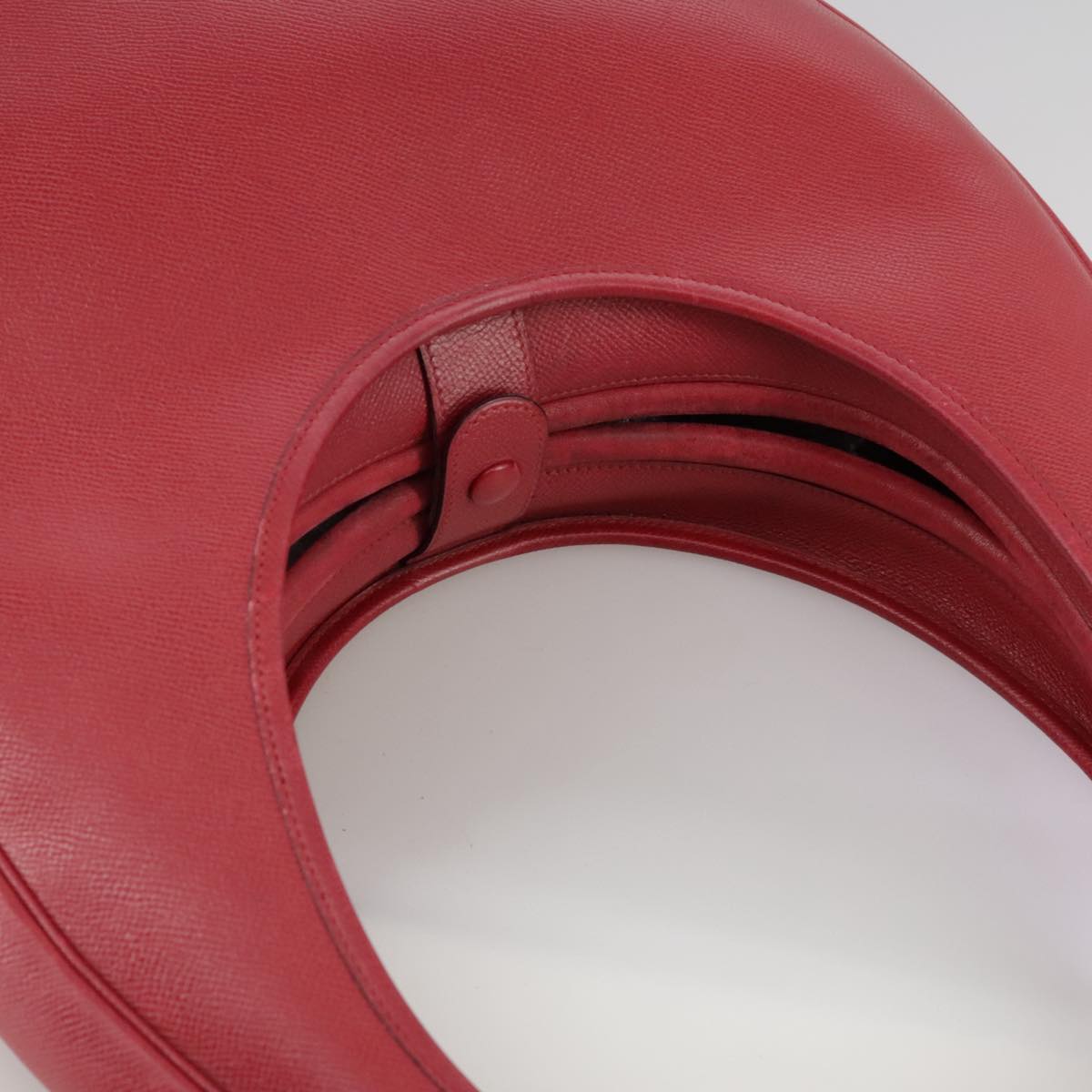 Hermès Red Leather Shoulder Bag (Pre-Owned)
