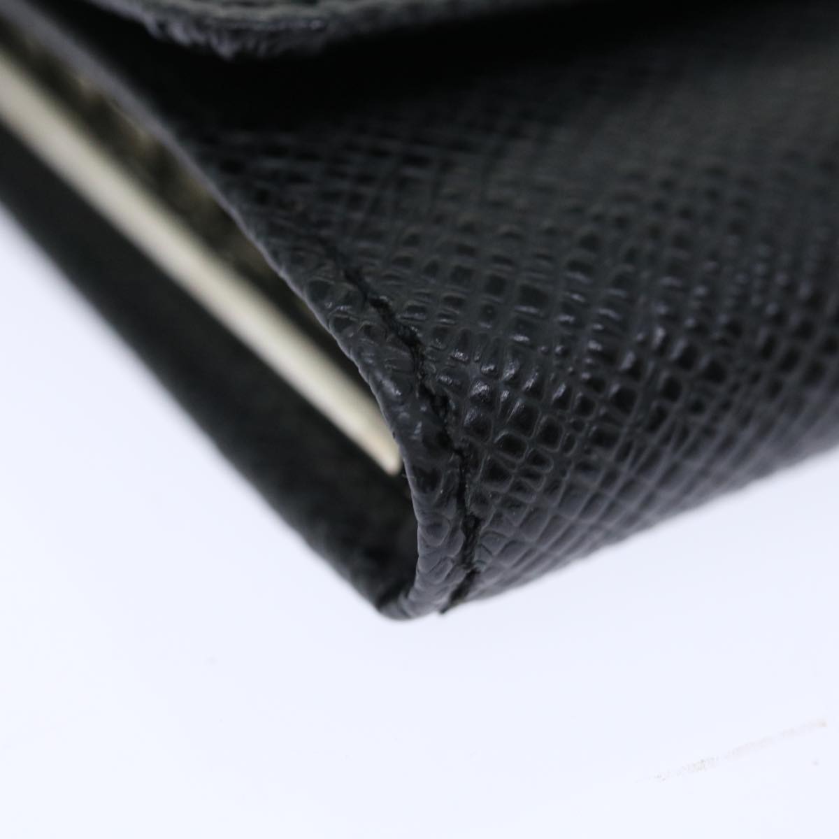 Louis Vuitton 6 Key Holder Black Leather Wallet (Pre-Owned)