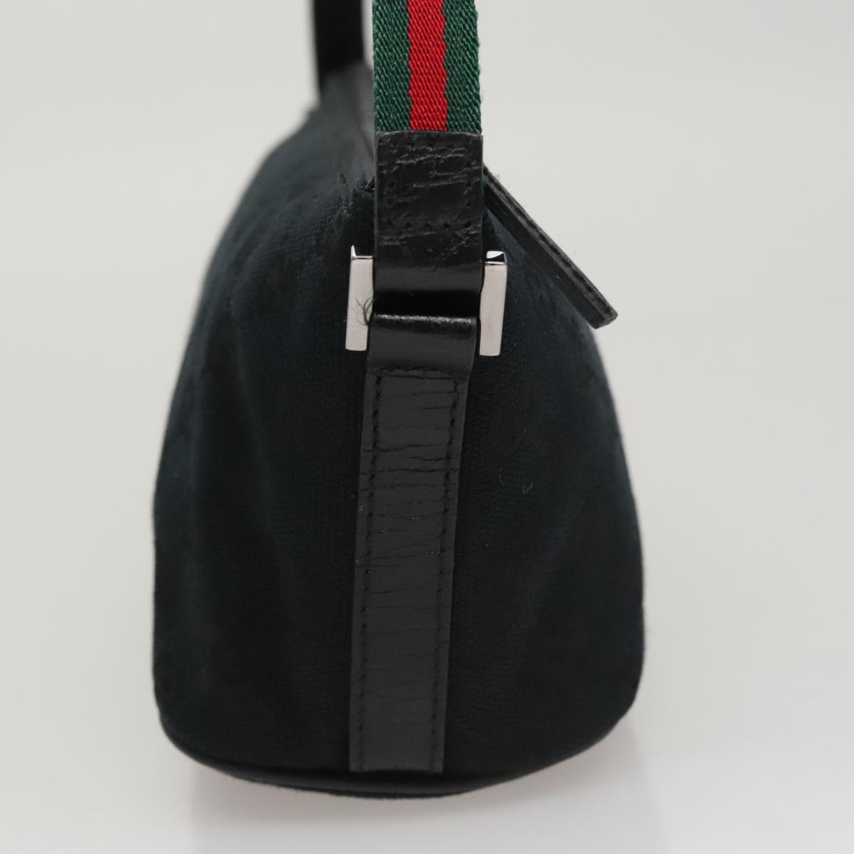 Gucci Baguette Black Canvas Clutch Bag (Pre-Owned)