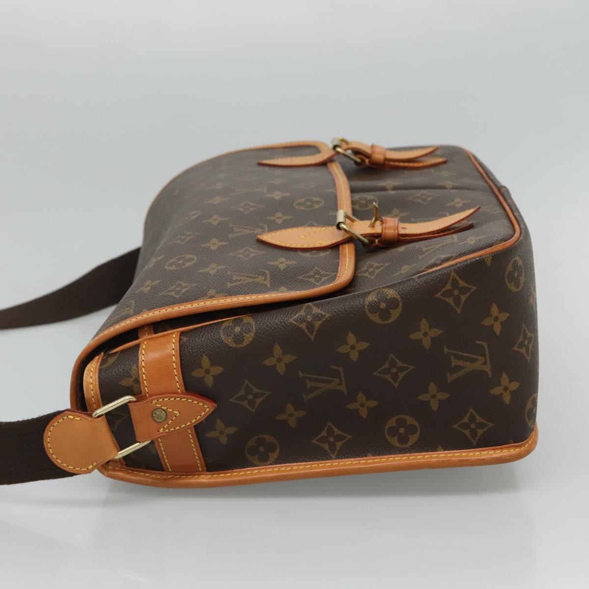 Louis Vuitton Gibeciere Brown Canvas Shoulder Bag (Pre-Owned)