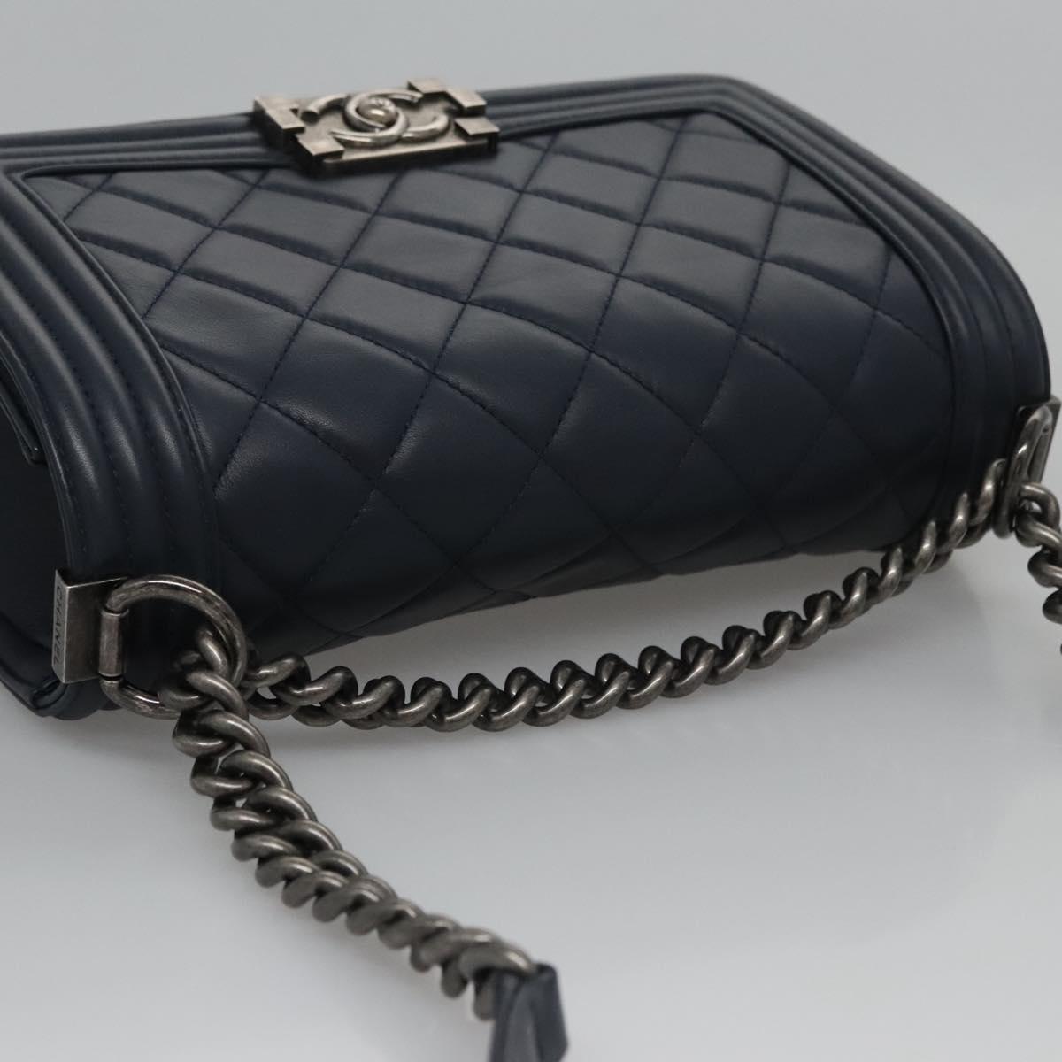 Chanel Boy Navy Leather Shoulder Bag (Pre-Owned)