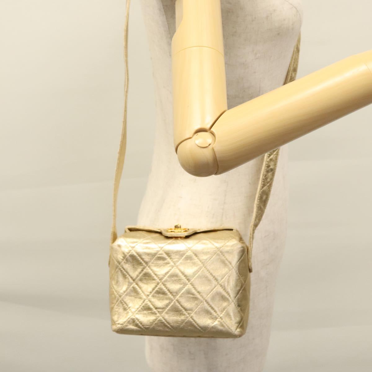 Chanel Quilted Gold Leather Shoulder Bag (Pre-Owned)