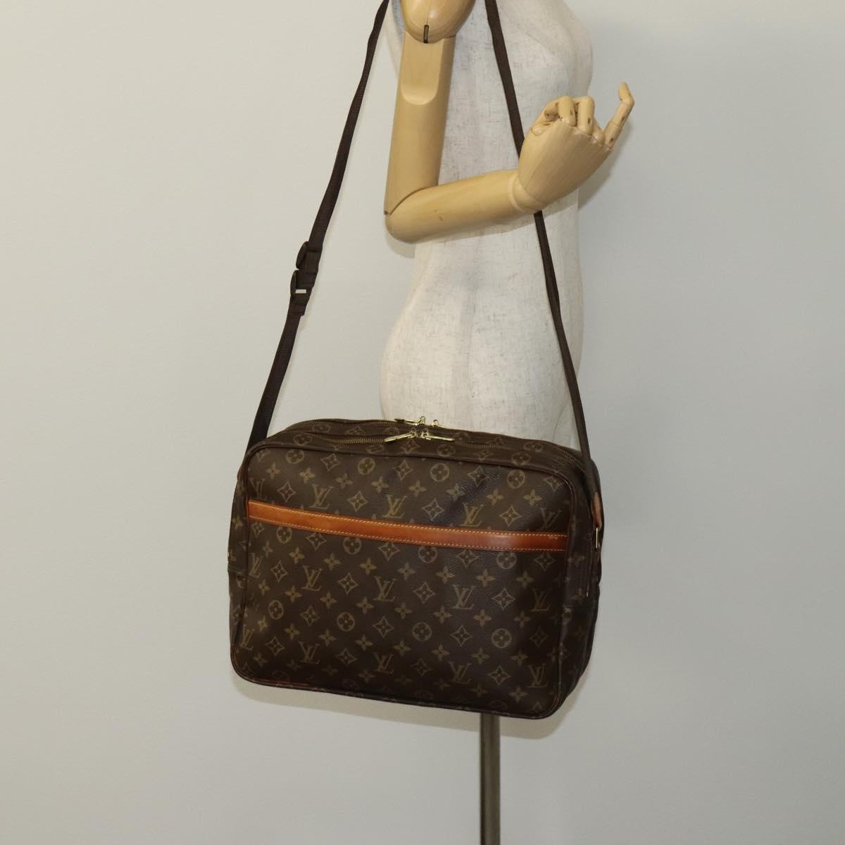 Louis Vuitton Reporter Brown Canvas Shoulder Bag (Pre-Owned)