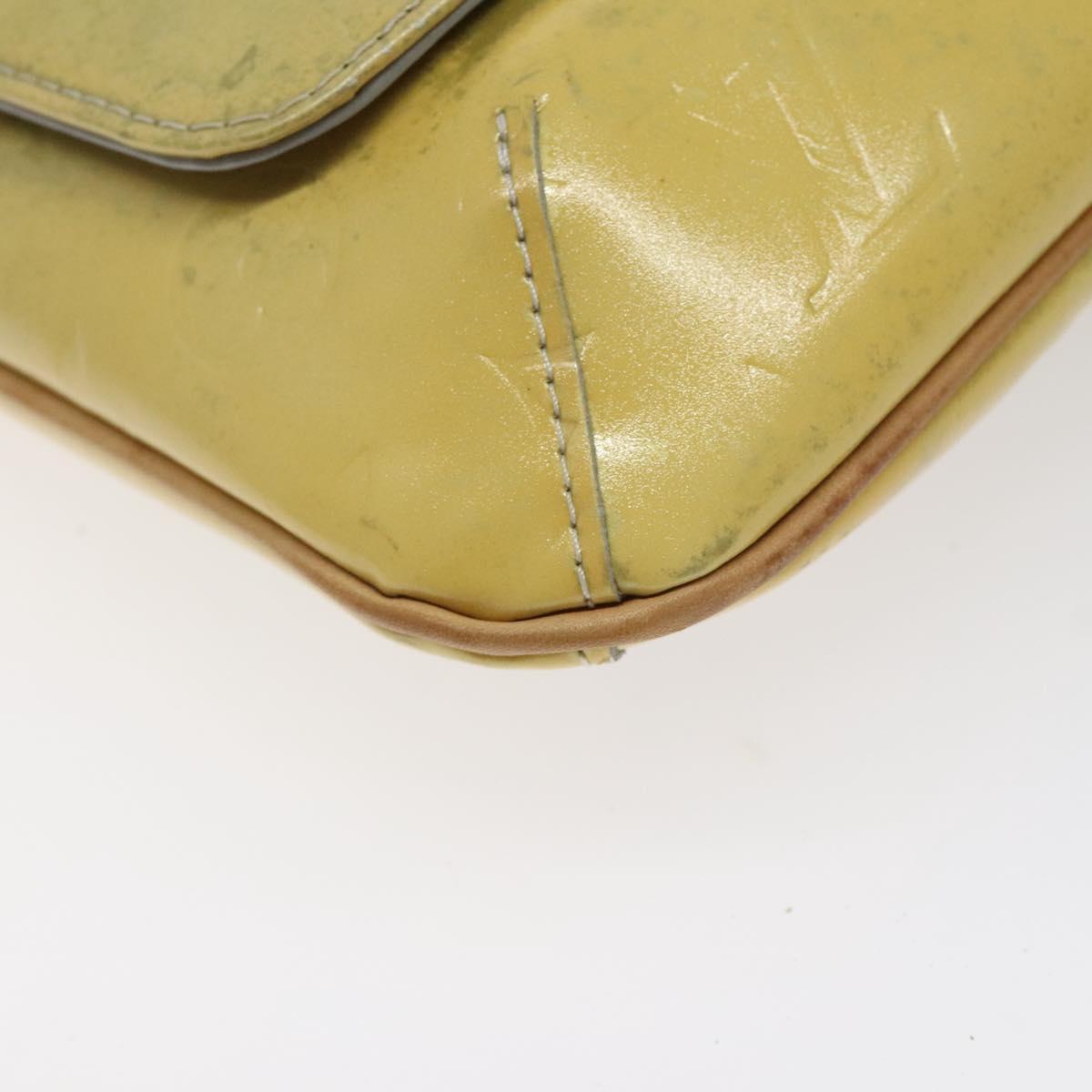 Louis Vuitton Thompson Street Beige Patent Leather Shoulder Bag (Pre-Owned)