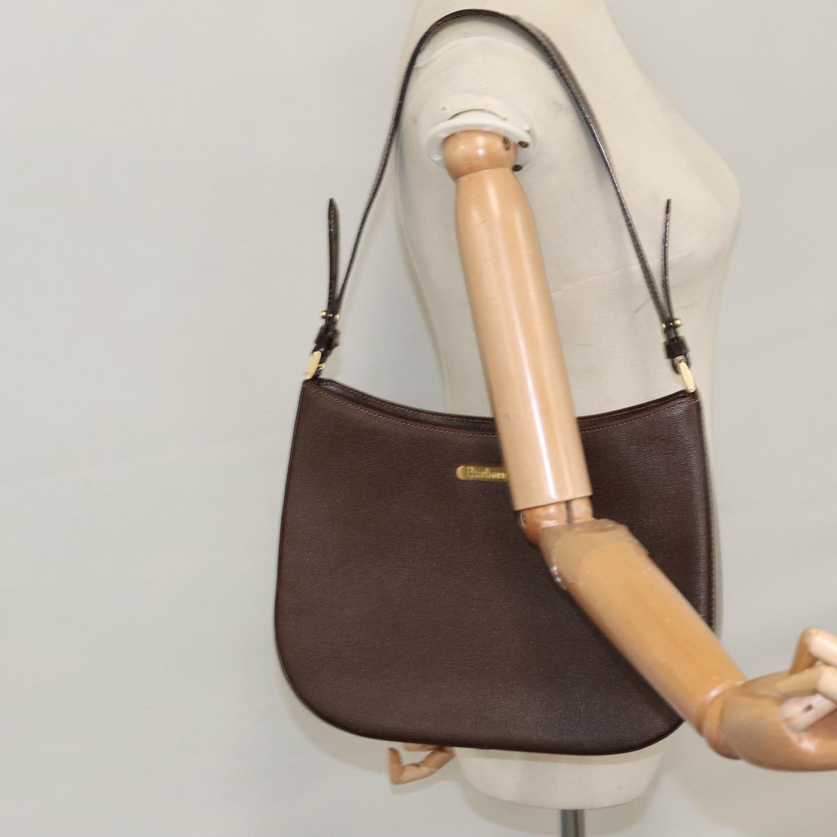 Burberry Brown Leather Shoulder Bag (Pre-Owned)