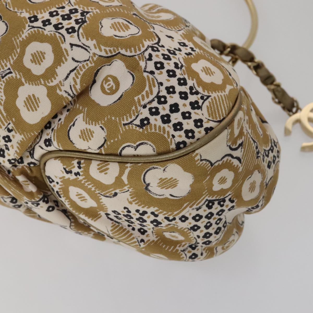 Chanel Camélia Beige Canvas Handbag (Pre-Owned)