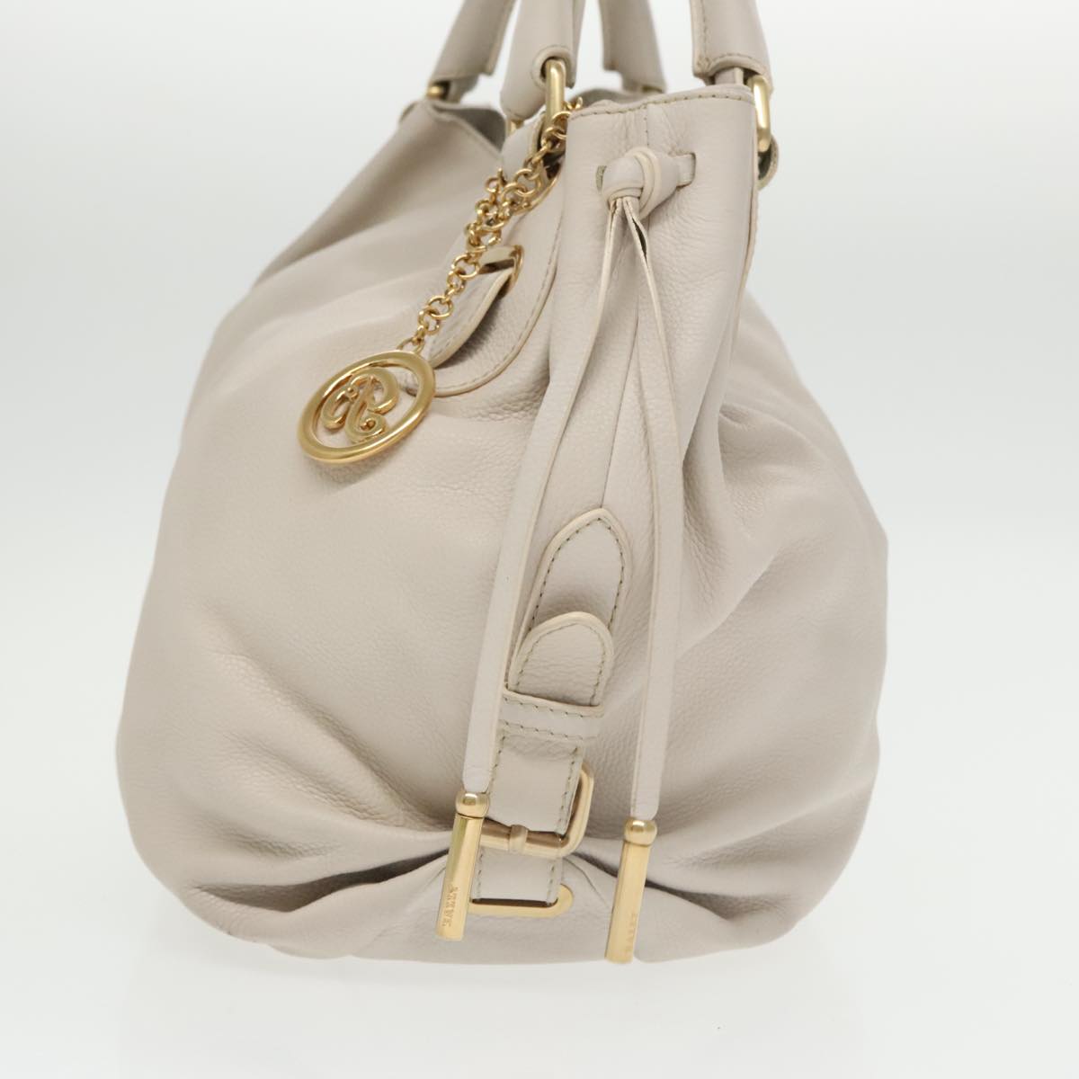 Bally White Leather Handbag (Pre-Owned)