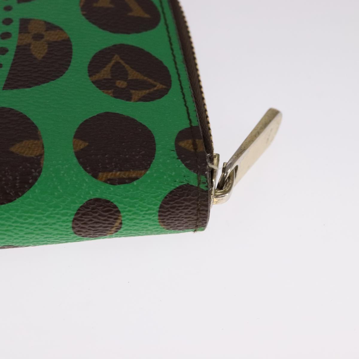 Louis Vuitton Zippy Wallet Green Canvas Wallet (Pre-Owned)