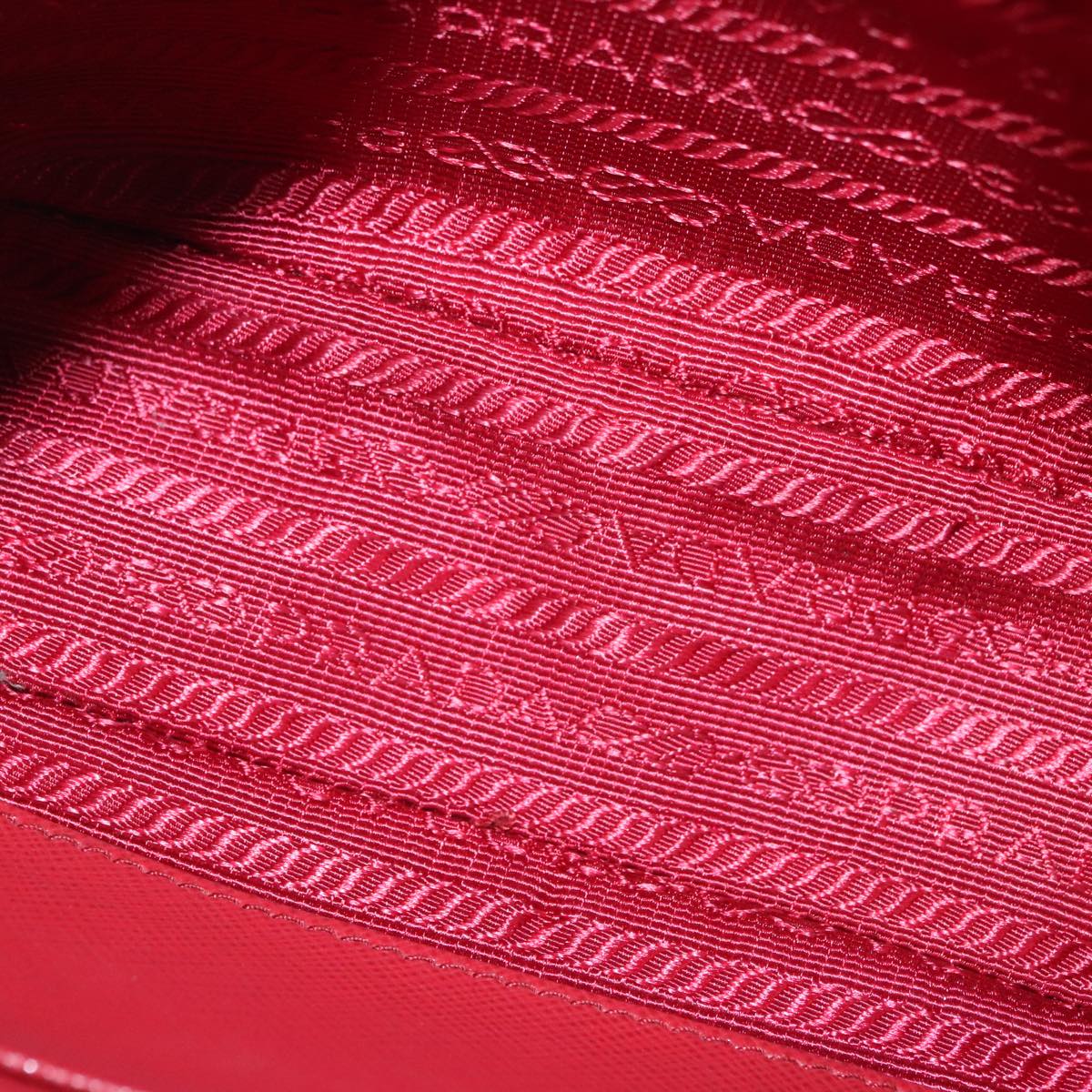 Prada Saffiano Red Leather Shoulder Bag (Pre-Owned)