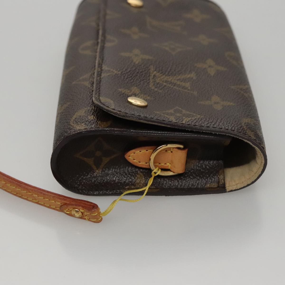 Louis Vuitton Brown Canvas Clutch Bag (Pre-Owned)