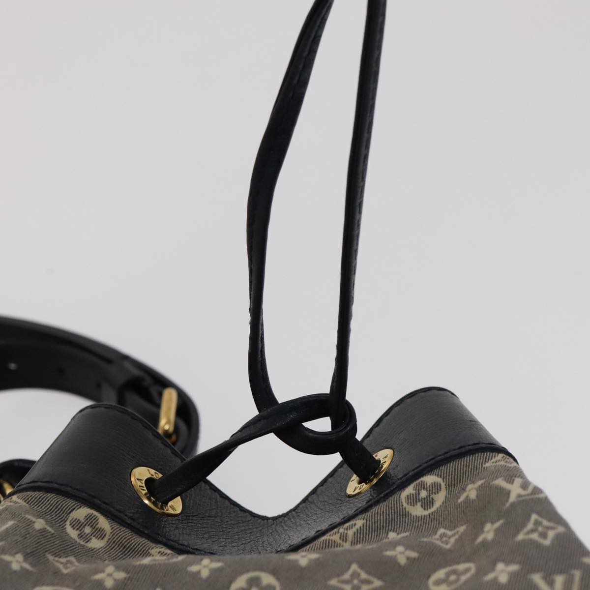 Louis Vuitton Idylle Navy Canvas Shoulder Bag (Pre-Owned)