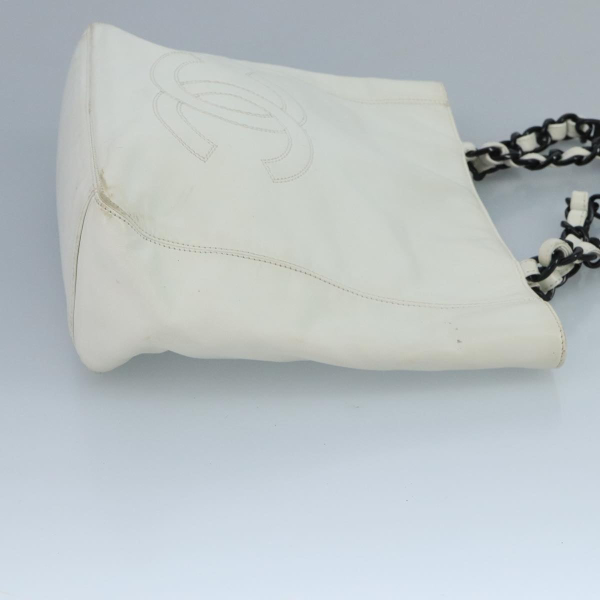 Chanel Shopping White Leather Tote Bag (Pre-Owned)