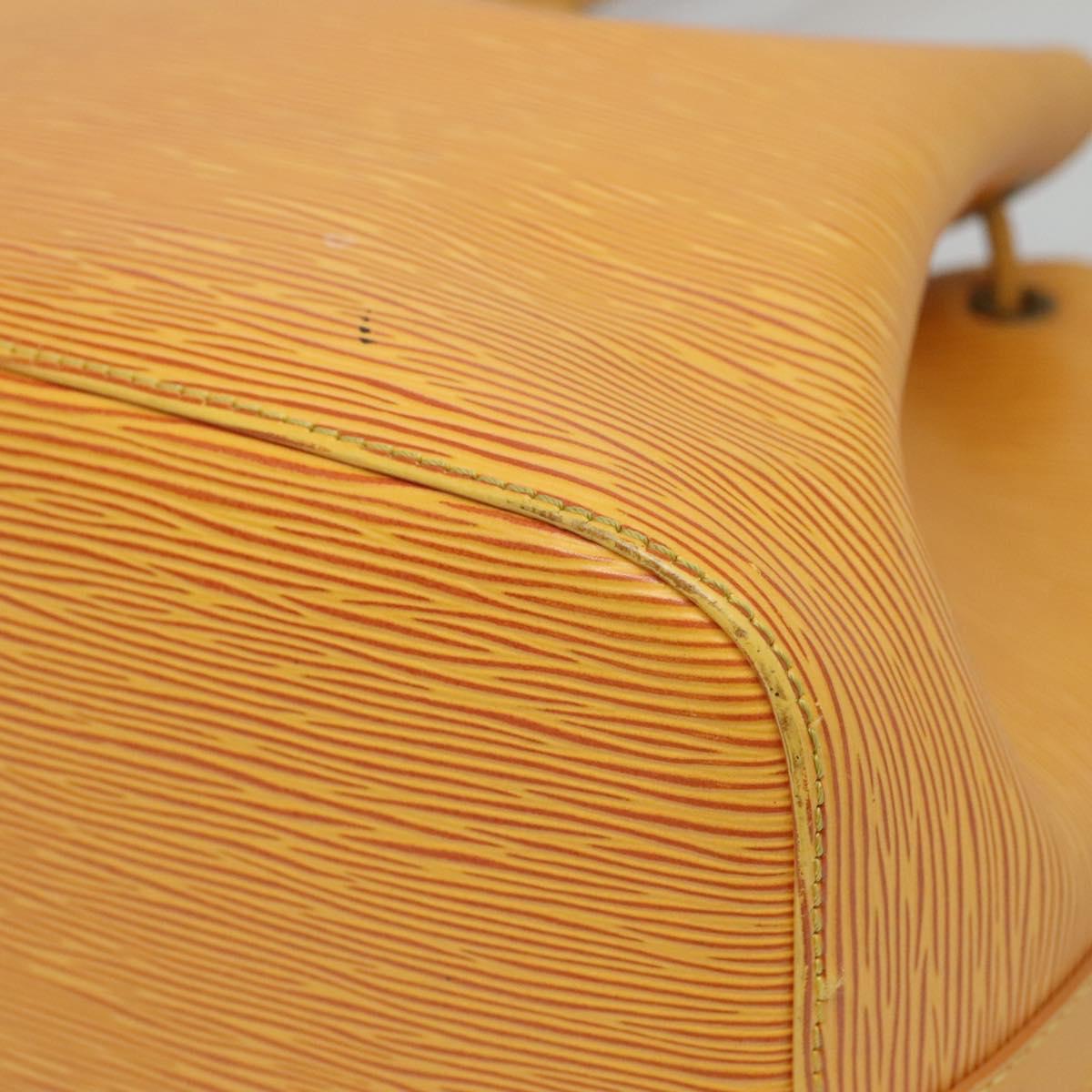 Louis Vuitton Noé Yellow Leather Shoulder Bag (Pre-Owned)