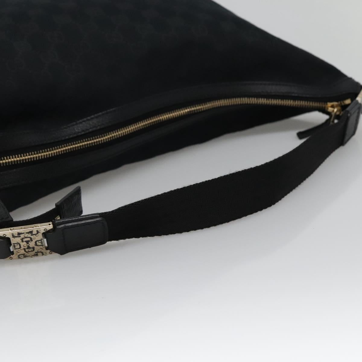 Gucci Gg Canvas Black Canvas Clutch Bag (Pre-Owned)