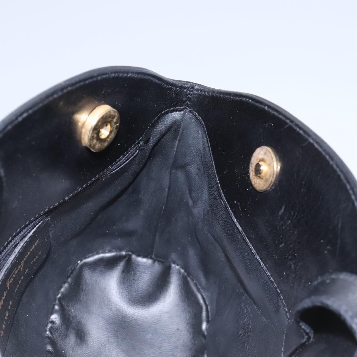 Salvatore Ferragamo - Black Leather Shoulder Bag (Pre-Owned)