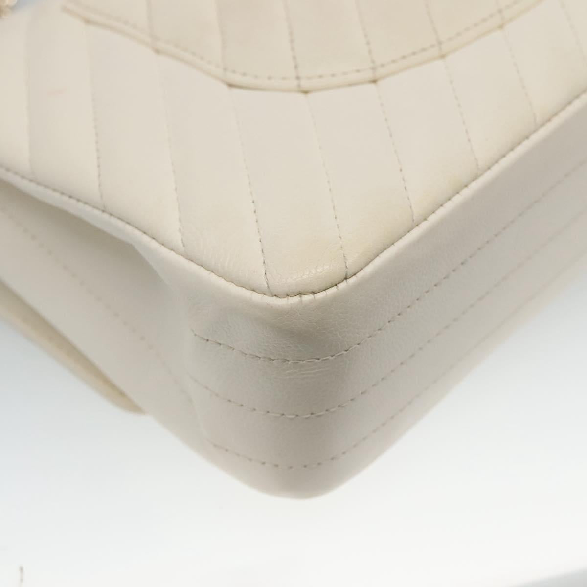 Chanel Double Flap White Leather Shoulder Bag (Pre-Owned)