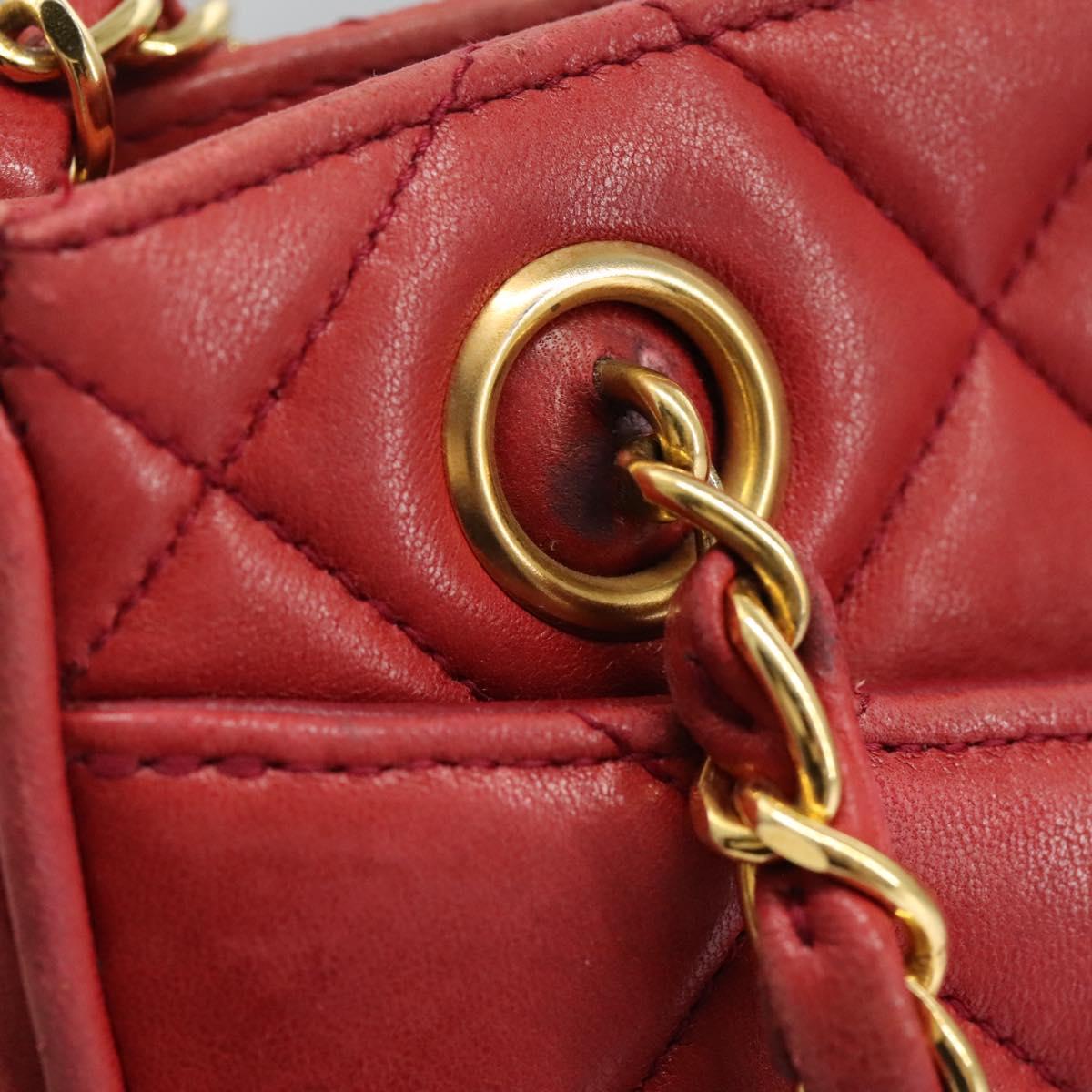 Chanel Matelassé Red Leather Shoulder Bag (Pre-Owned)