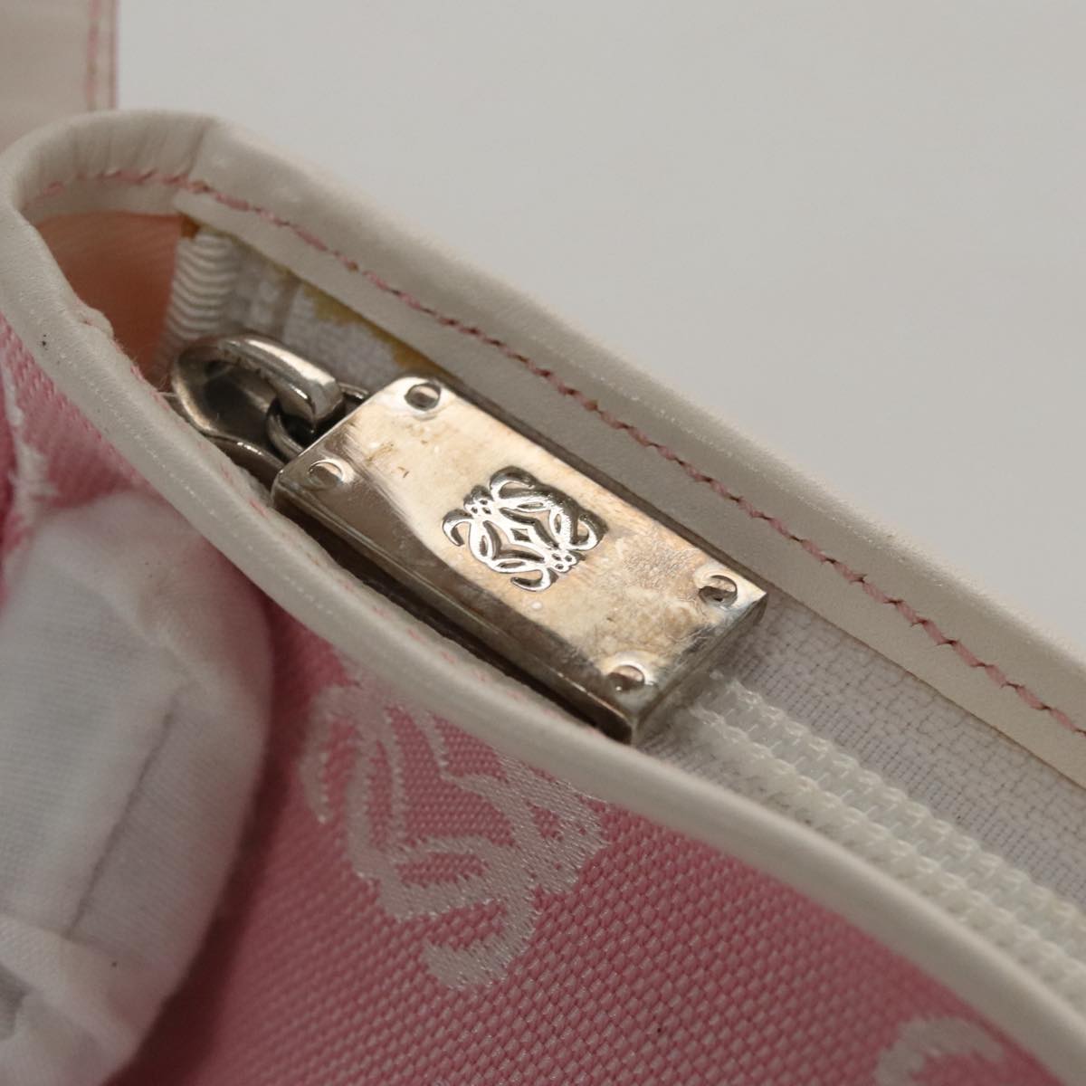 Loewe Anagram Pink Canvas Shoulder Bag (Pre-Owned)
