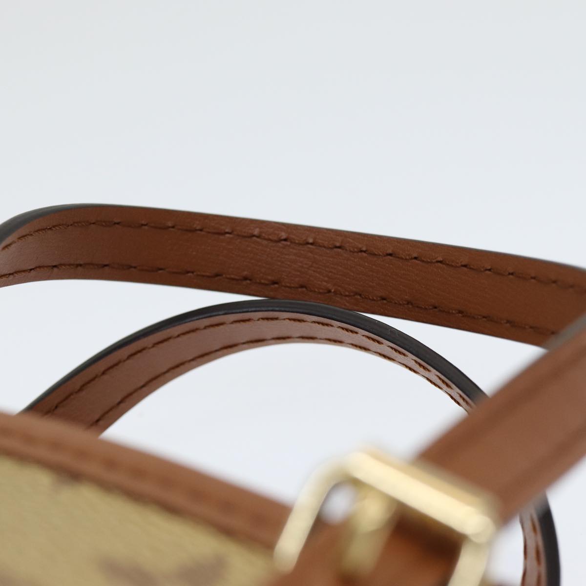 Louis Vuitton Bucket Beige Canvas Shoulder Bag (Pre-Owned)