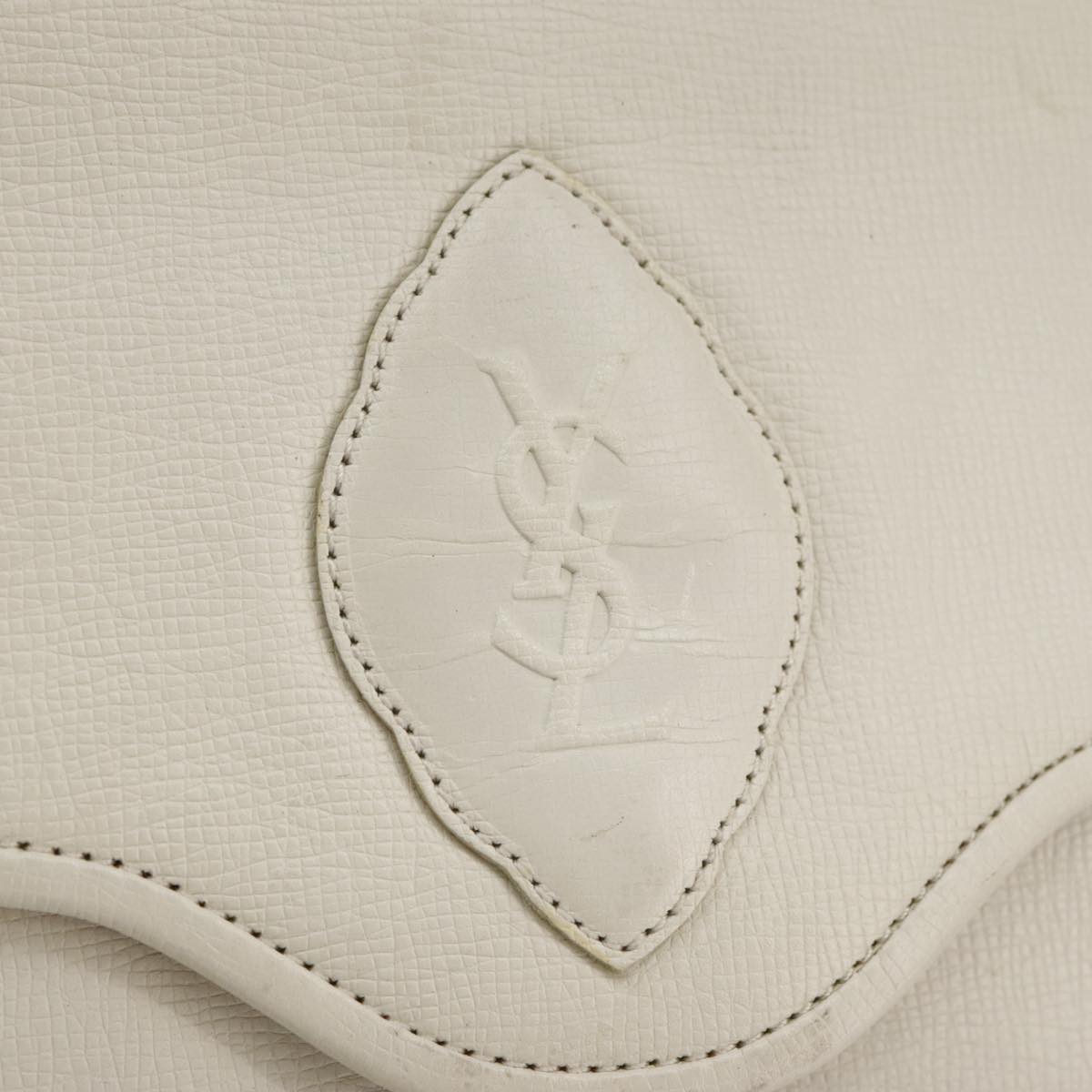 Saint Laurent Ysl Line White Leather Shoulder Bag (Pre-Owned)