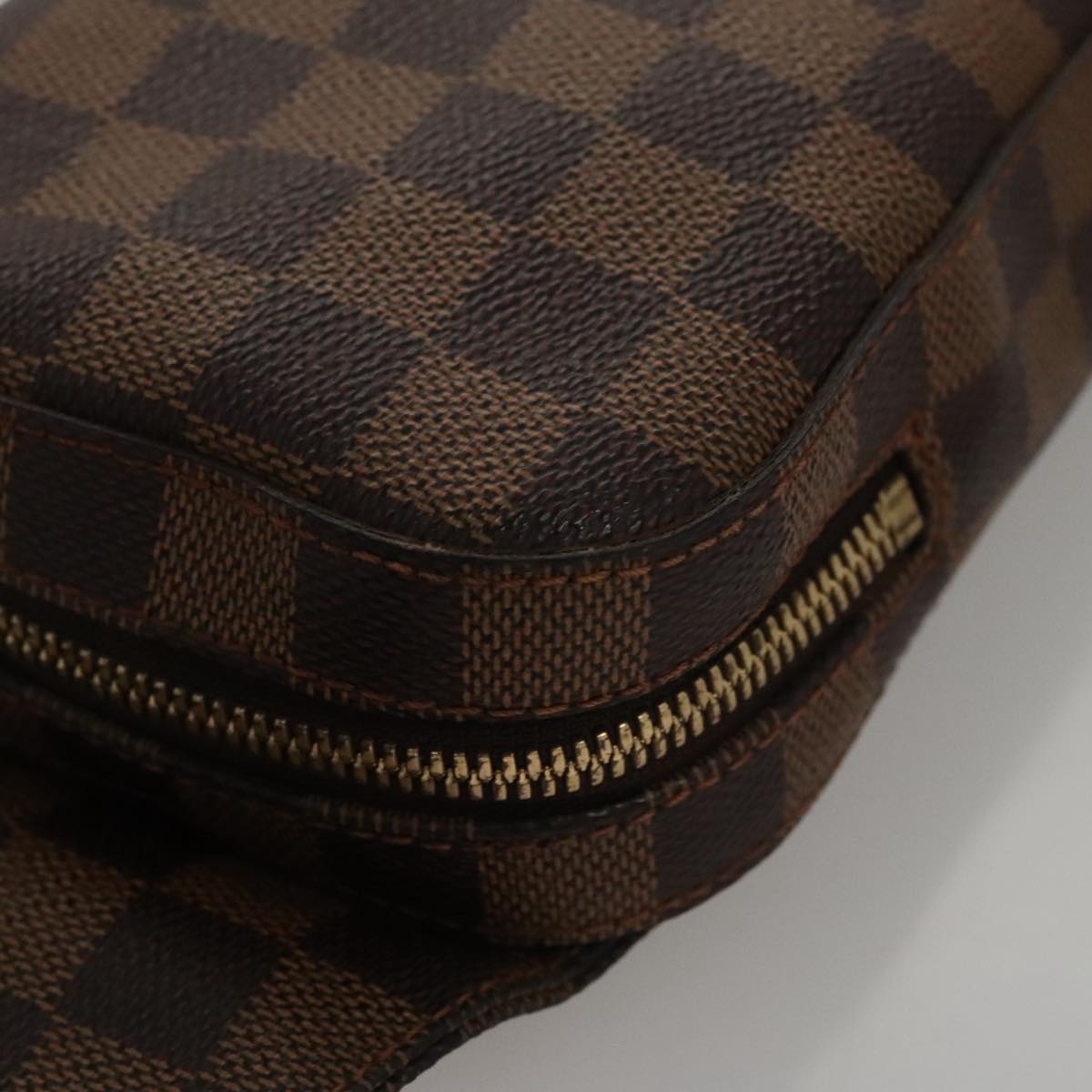 Louis Vuitton Geronimos Brown Canvas Shoulder Bag (Pre-Owned)