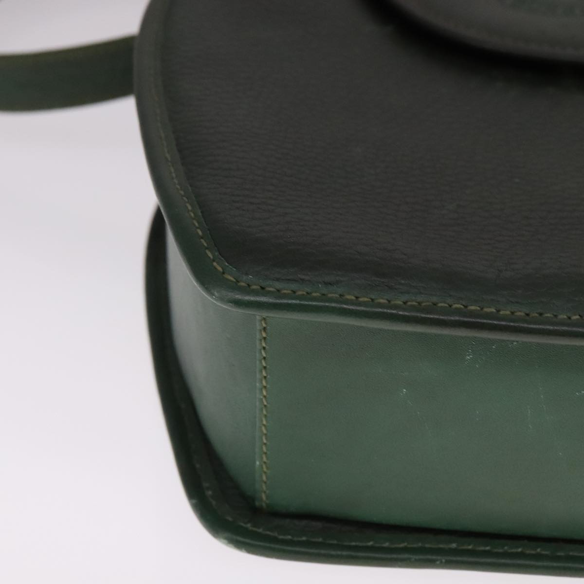 Burberry Green Leather Shoulder Bag (Pre-Owned)