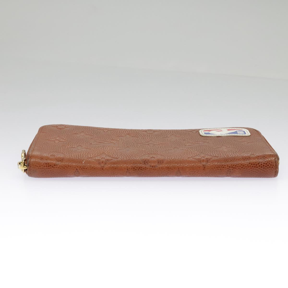 Louis Vuitton Zippy Wallet Vertical Brown Leather Wallet (Pre-Owned)