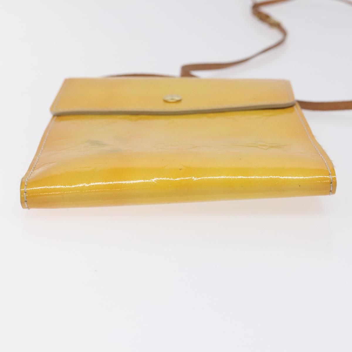 Louis Vuitton Kenmare Yellow Patent Leather Clutch Bag (Pre-Owned)