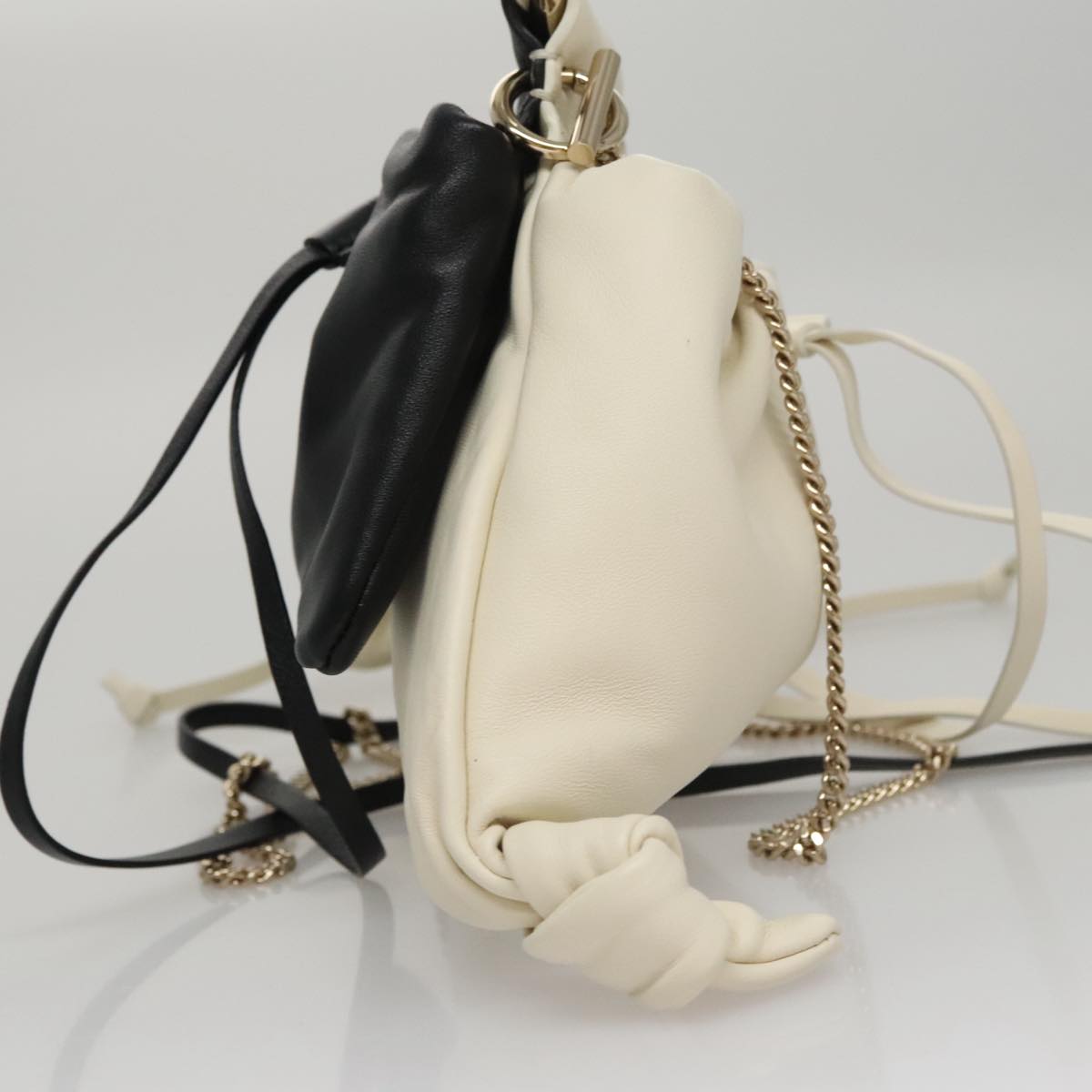 Chloé White Leather Handbag (Pre-Owned)