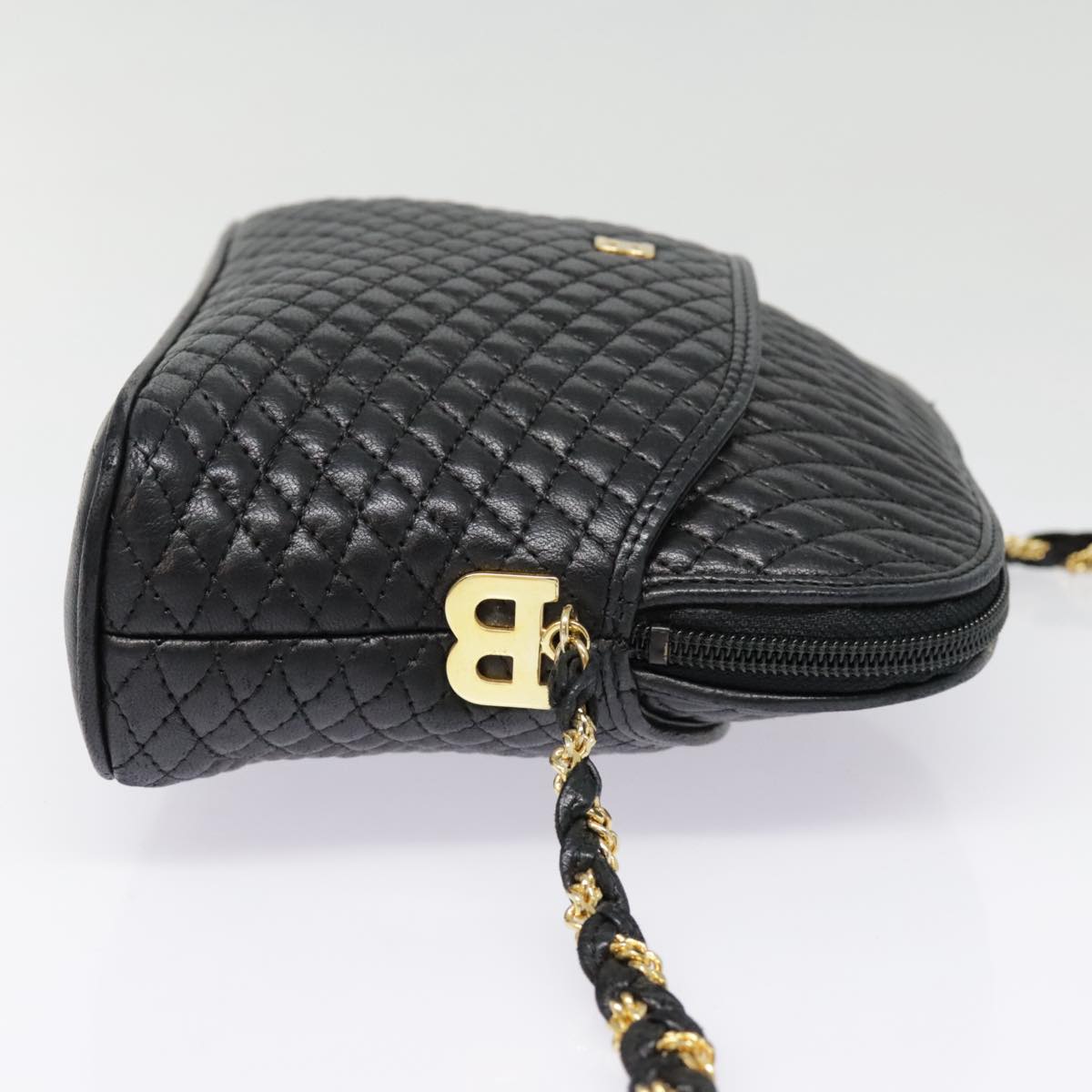 Bally Black Leather Shoulder Bag (Pre-Owned)