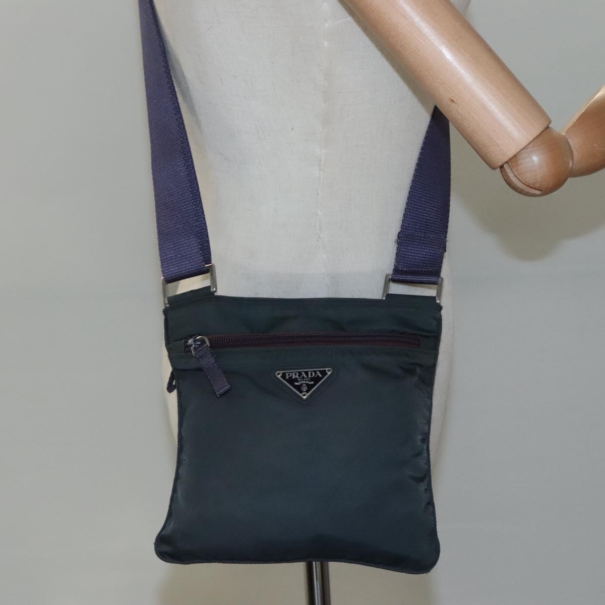 Prada Tessuto Green Synthetic Clutch Bag (Pre-Owned)