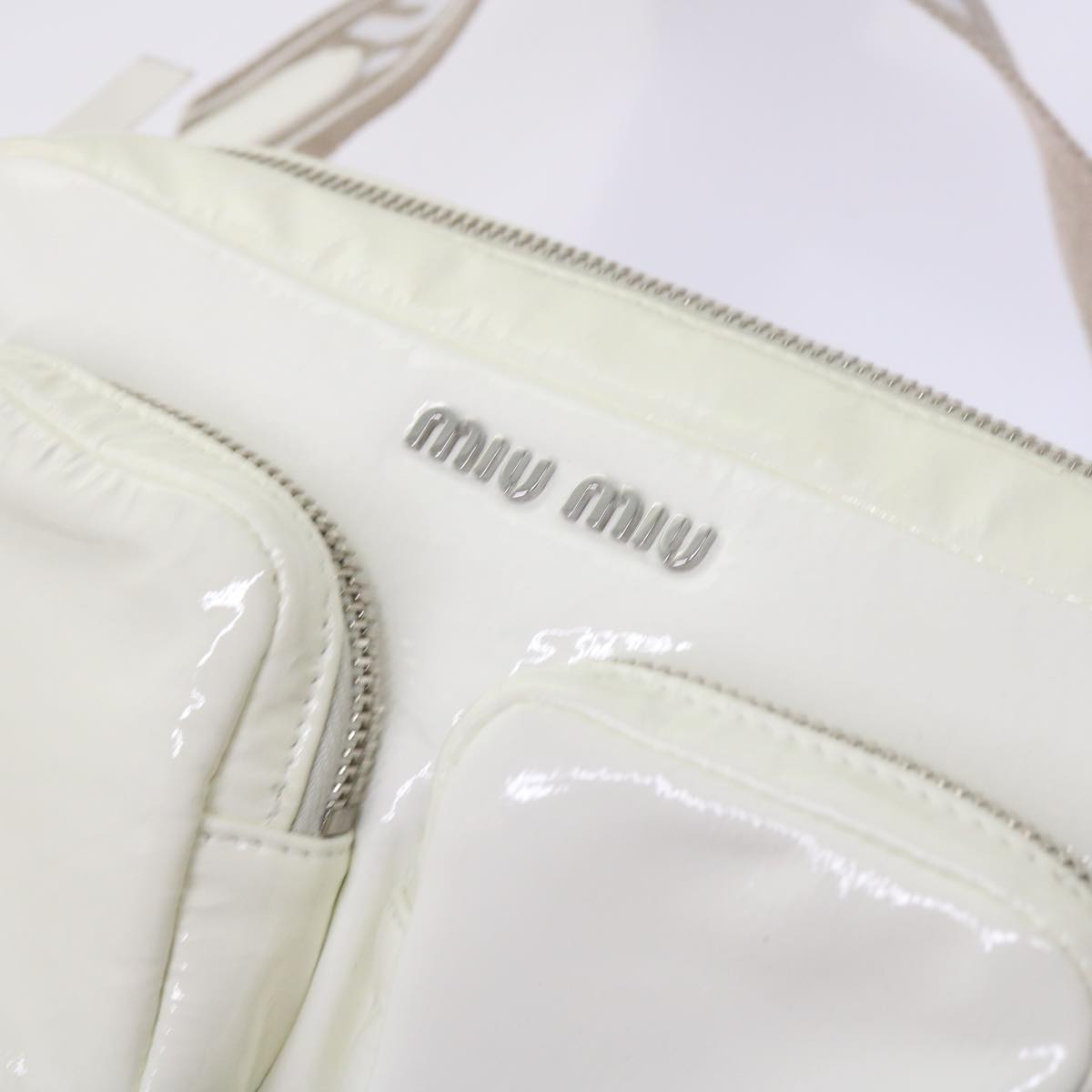 Miu Miu White Patent Leather Shoulder Bag (Pre-Owned)