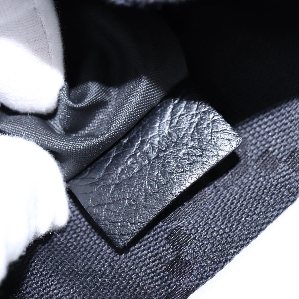 Gucci Gg Canvas Black Canvas Clutch Bag (Pre-Owned)