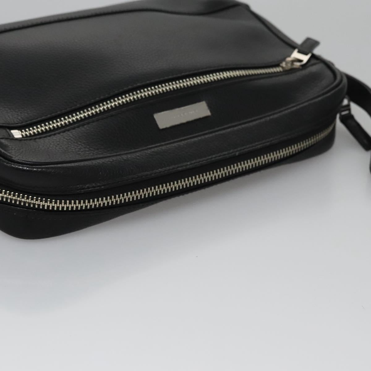 Burberry Black Leather Clutch Bag (Pre-Owned)