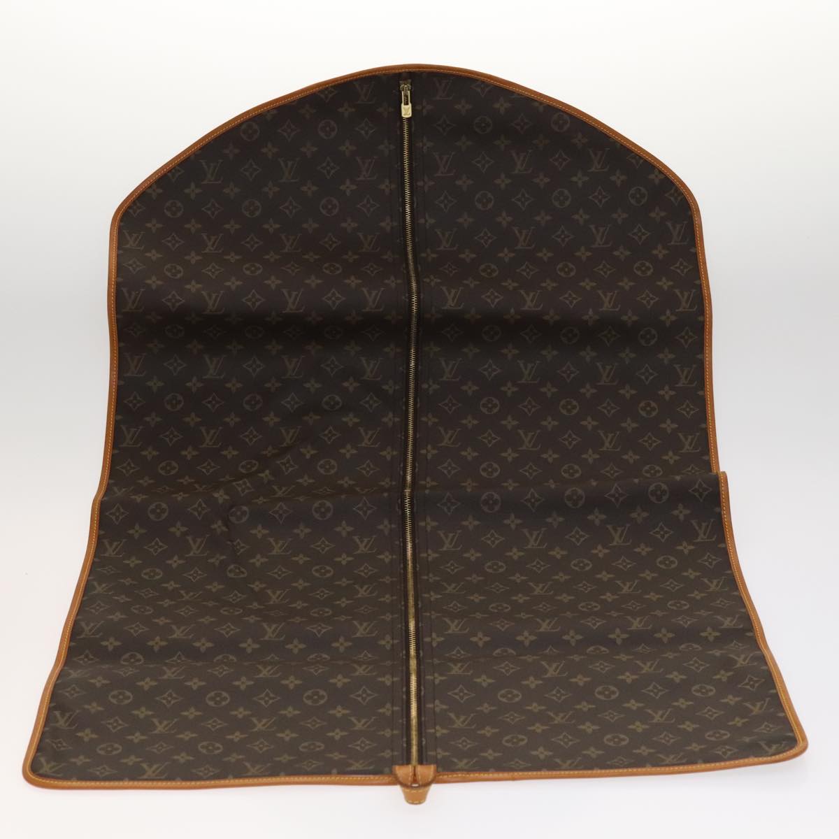 Louis Vuitton Garment Brown Canvas Travel Bag (Pre-Owned)