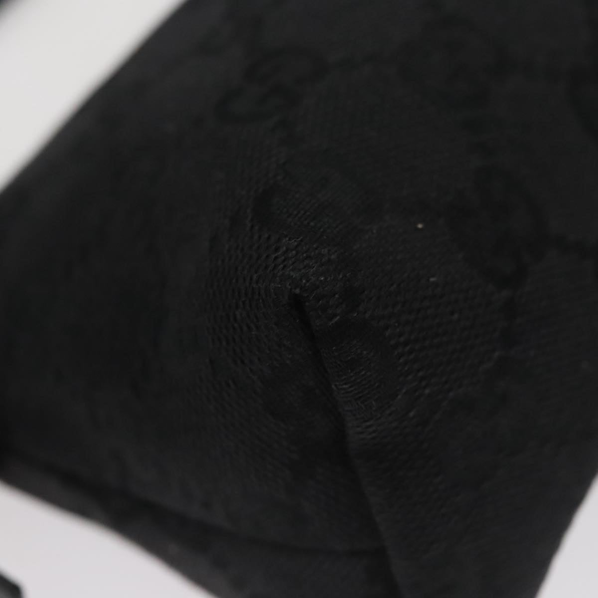 Gucci Gg Canvas Black Canvas Clutch Bag (Pre-Owned)