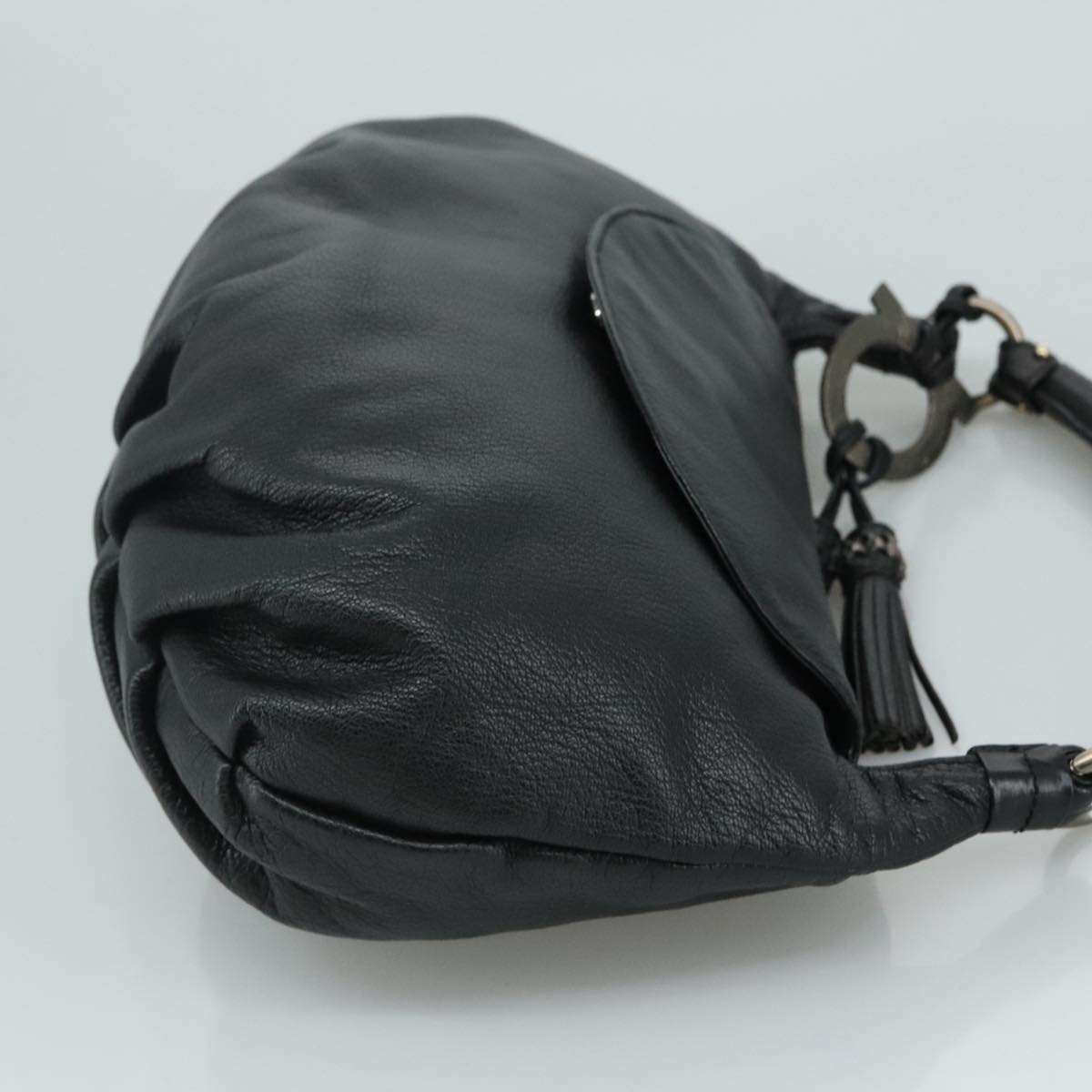 Salvatore Ferragamo Black Leather Handbag (Pre-Owned)